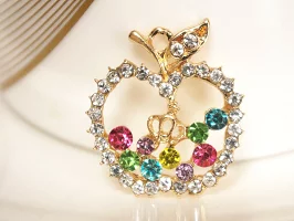 セール★デコパーツ アップル リンゴ ハンドメイドパーツ キラキラ　　王冠 チャーム アクセサリーパーツ 金属カメリアパーツ