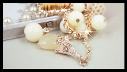 きらきら　可愛いクマ　ハート・エッフェル塔　ハンドメイドパーツ・アクセサリー・デコパーツ・チャーム・パーツ・ 金属カメリアパーツ・1個