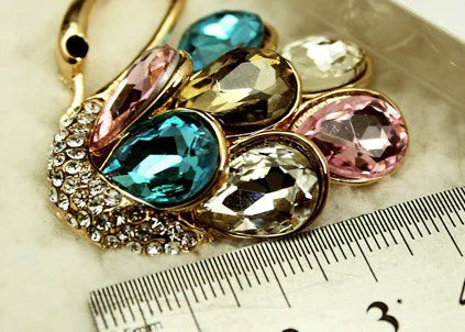 白鳥　ハンドメイドパーツ・アクセサリー・デコパーツ ・デコ電パーツ　スワロフスキー リトルスワン・金属カメリアパーツ・チャーム・1個