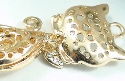 セール★デコパーツ 猫パーツ ネコ オパール風 ハンドメイドパーツ・アクセサリー　デコパーツ　ペンダント　　金属カメリアパーツ ・1個