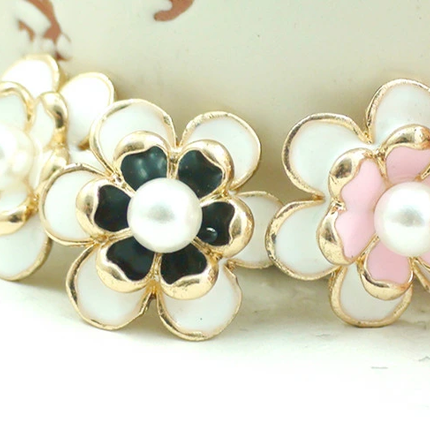 デコパーツ ハンドメイドパーツ アクセサリー デコパーツ デコ電パーツ パール フラワー 1個 金属カメリアパーツ